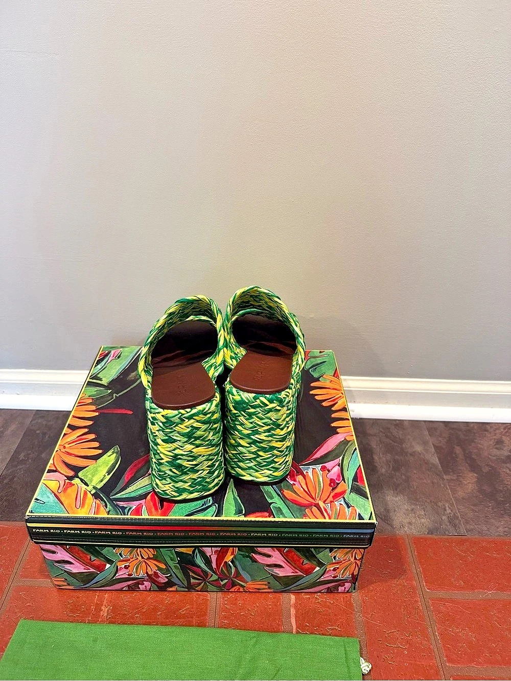 FARM Rio Woven Platform Sandals in Green & Yellow US 9 - Picture 4 of 5